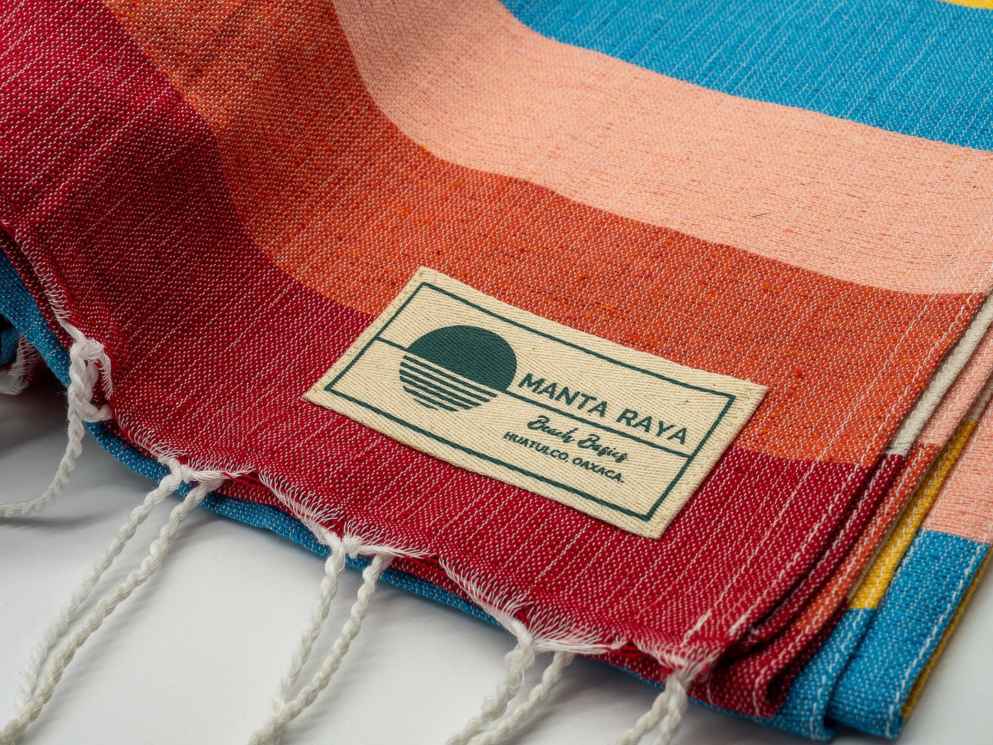 Rojo, naranja, salmón, azul turquesa, amarillo, natural