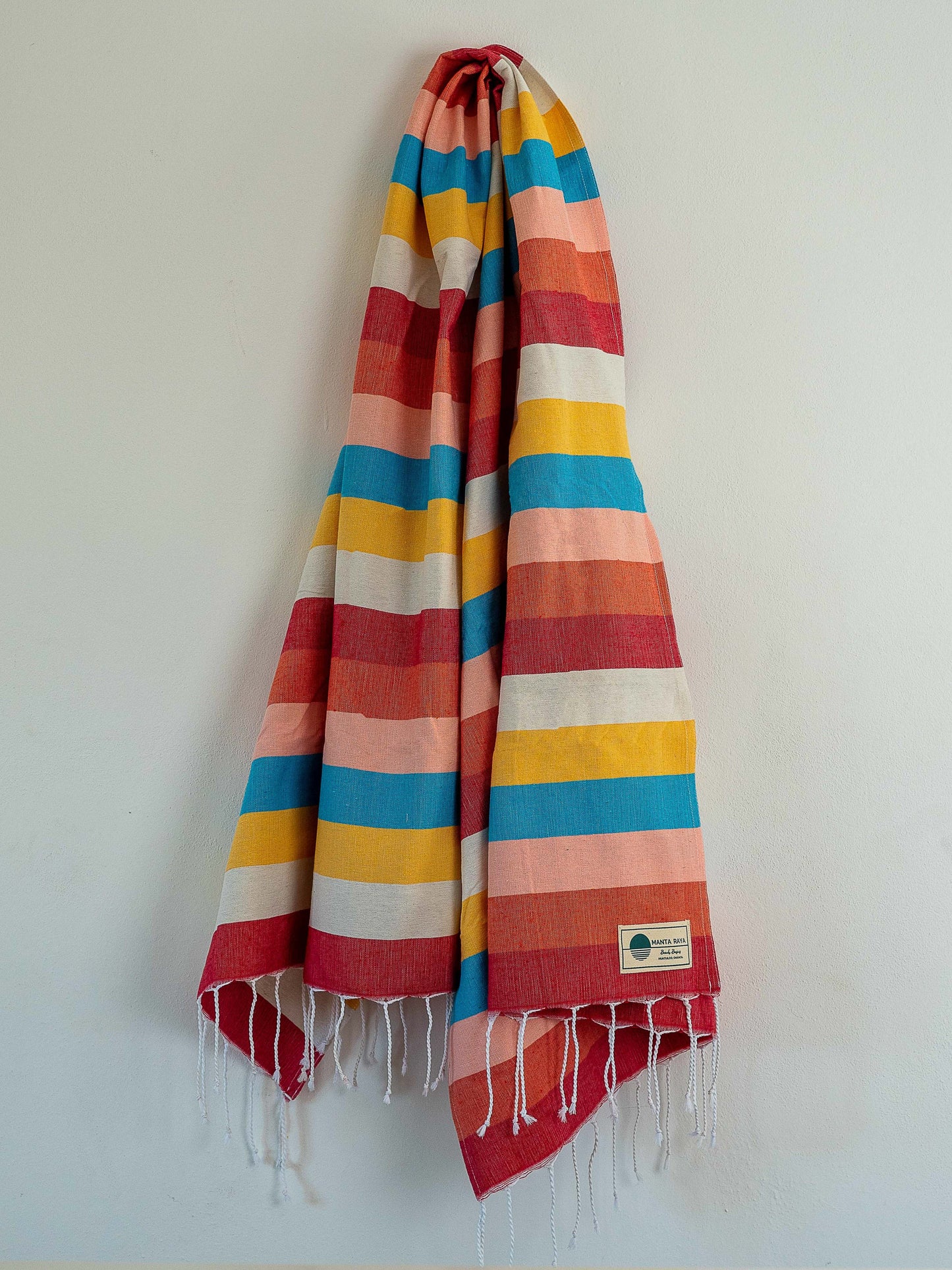 Rojo, naranja, salmón, azul turquesa, amarillo, natural