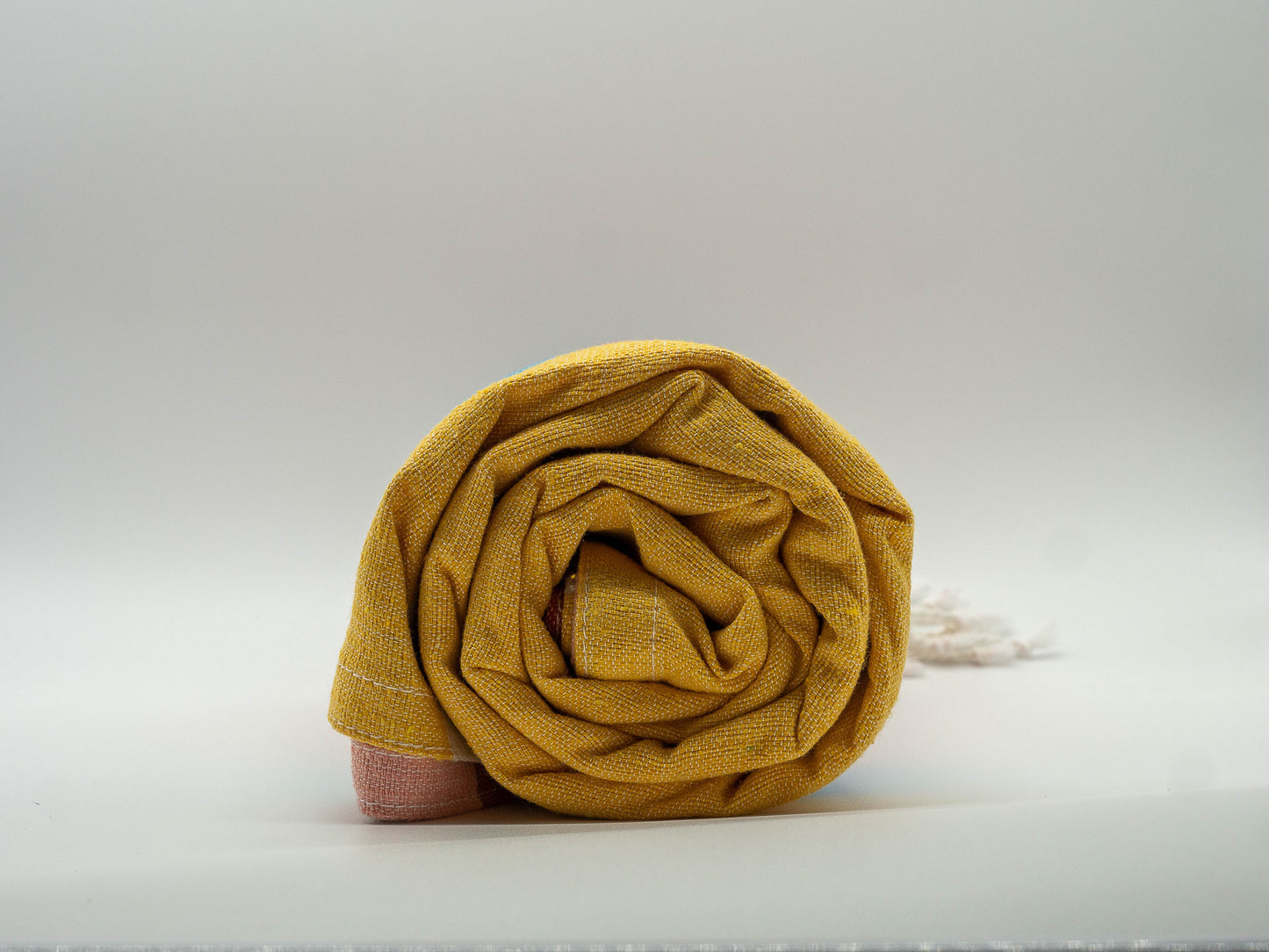 Rojo, naranja, salmón, azul turquesa, amarillo, natural