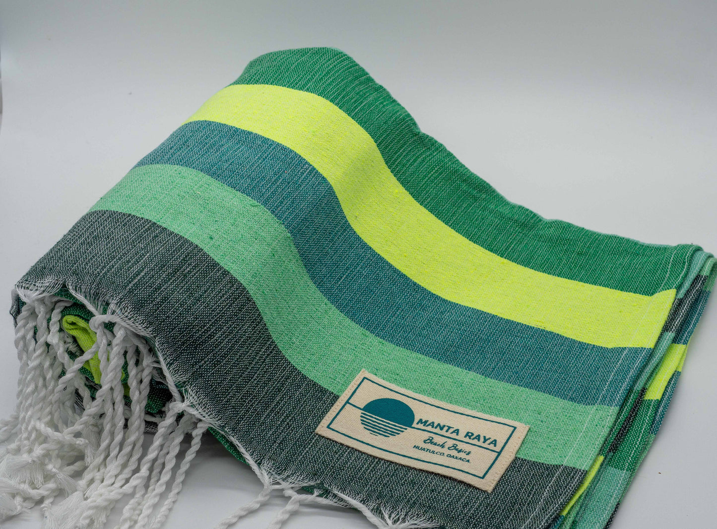 Verde bosque, verde hoja, verde esmeralda, verde neon, verde bandeja, verde aqua