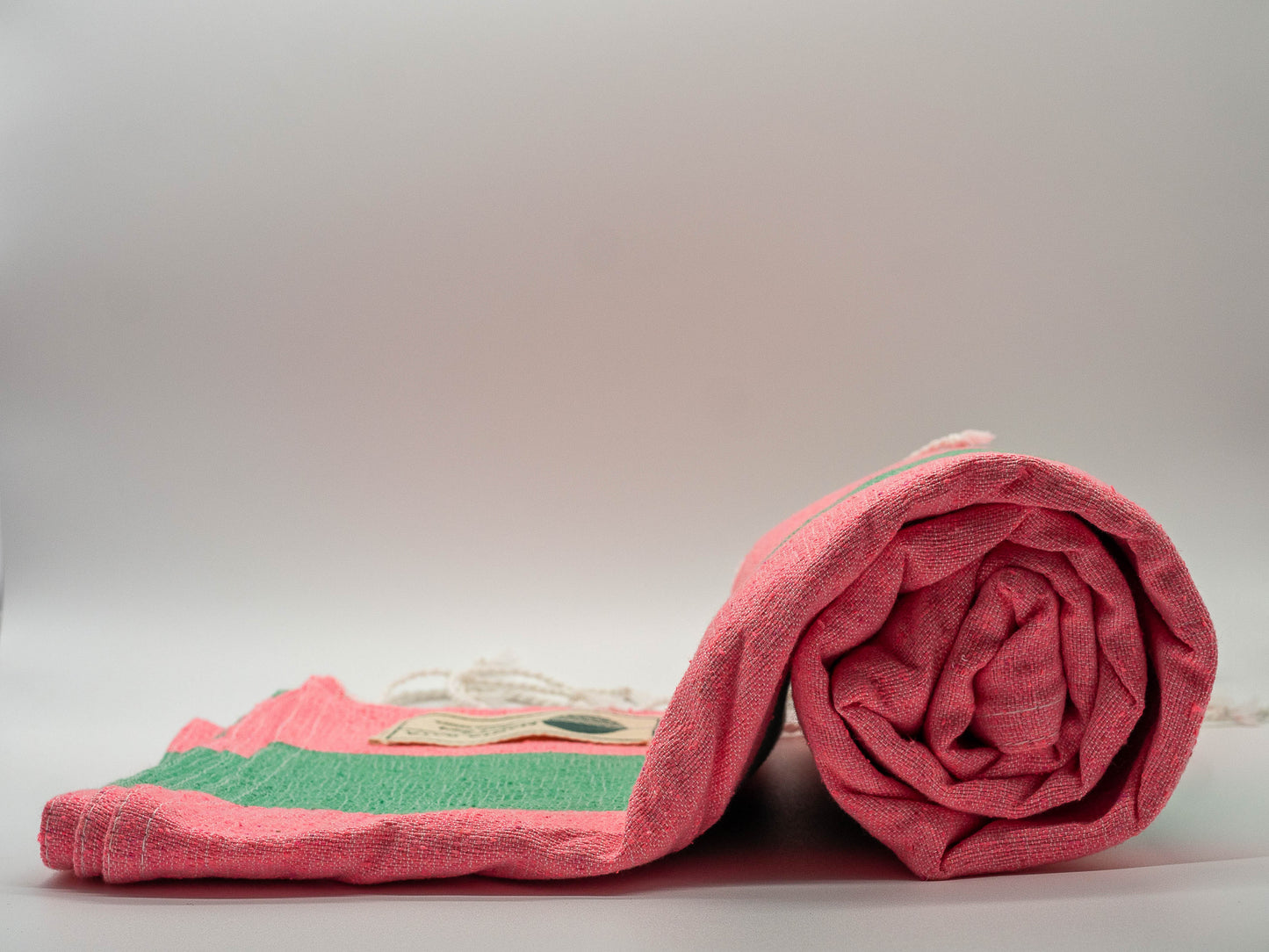 Rosa Neón, Verde Hoja