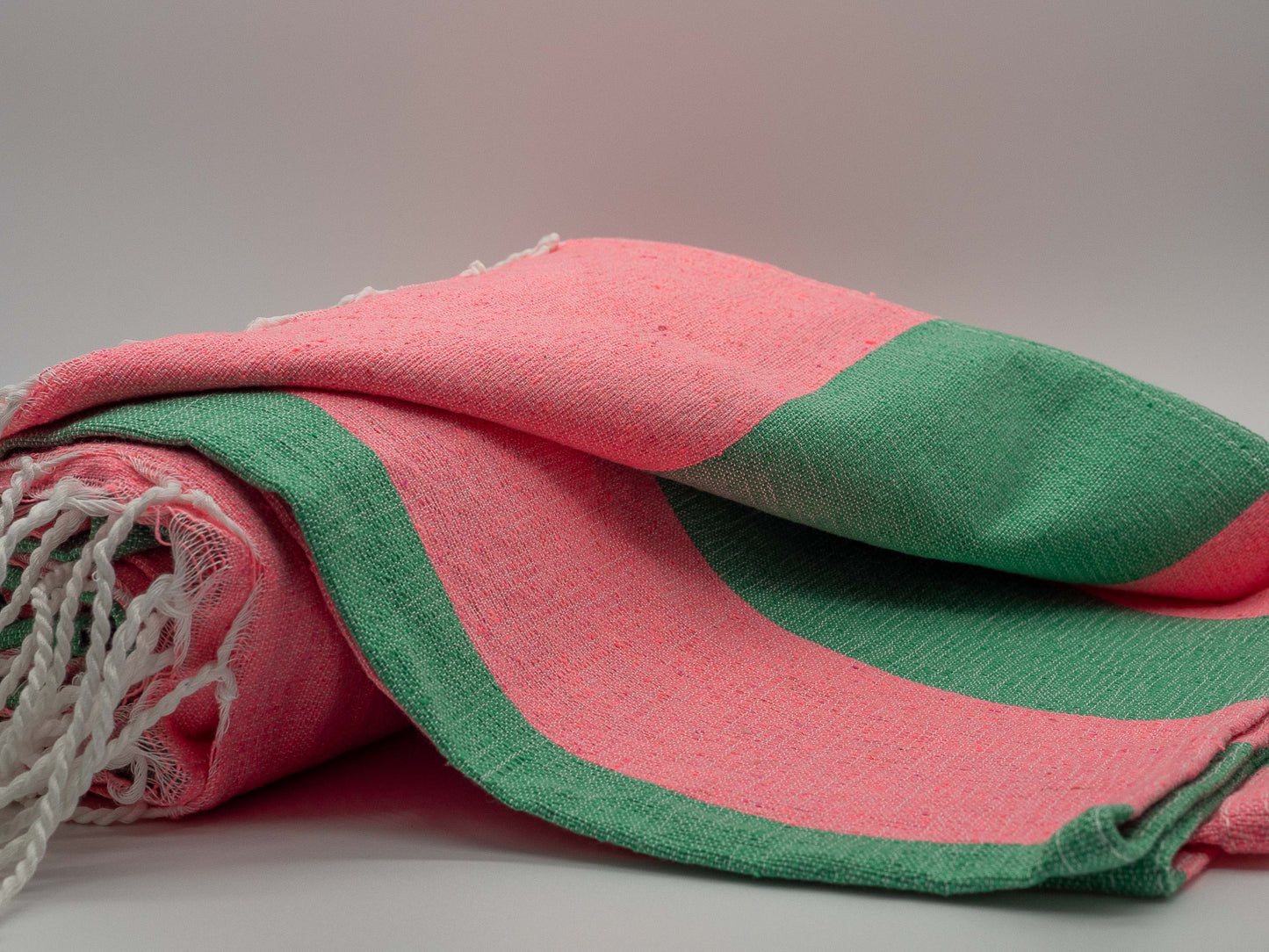 Rosa Neón, Verde Hoja