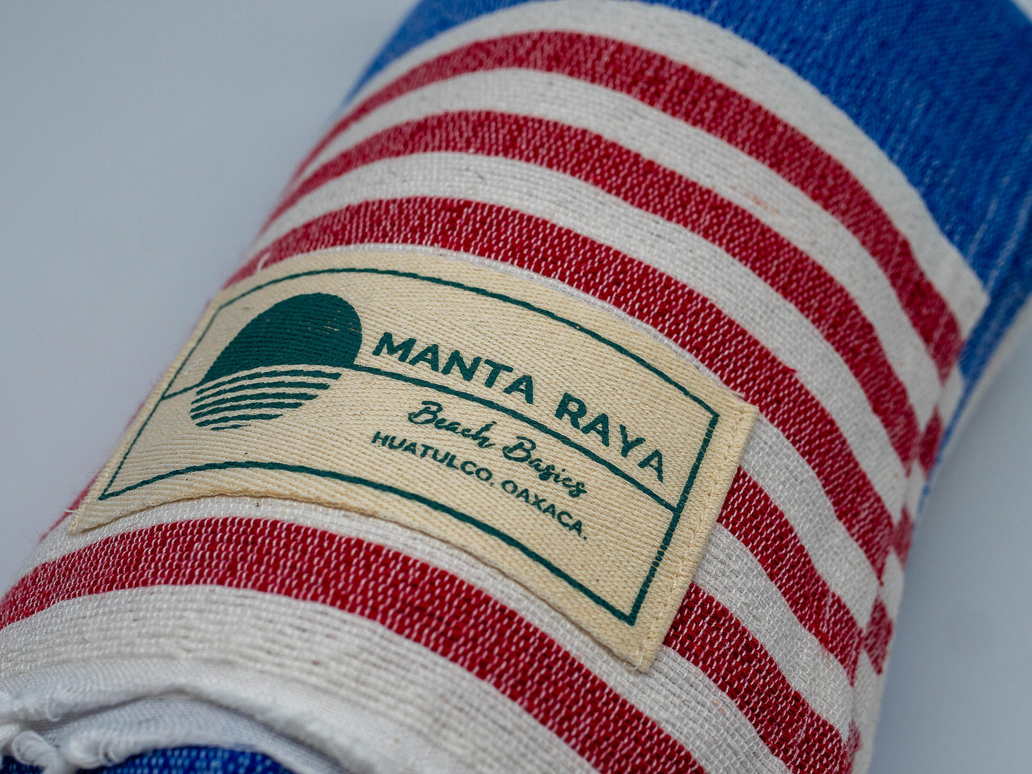 Azul Rey, Crudo, Rojo