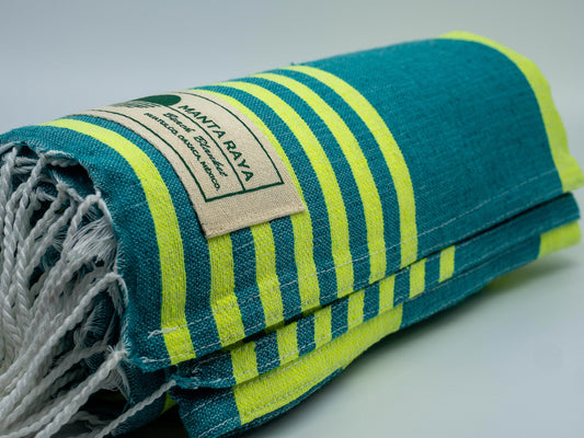 Amarillo Neón, Verde Esmeralda