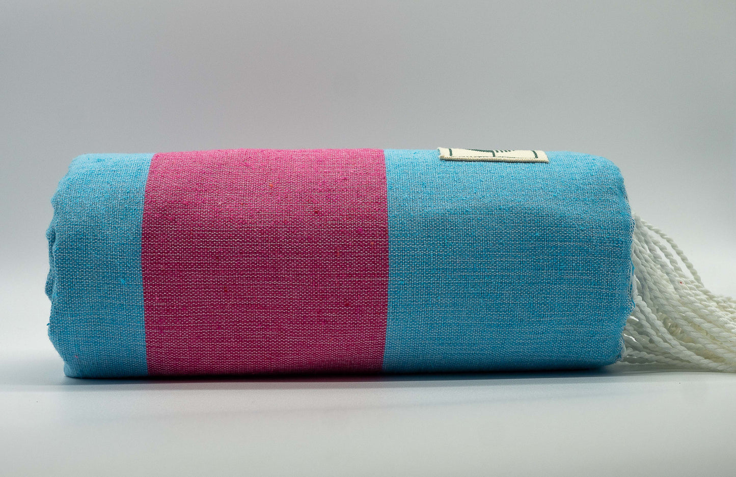 Azul Cielo, Rosa Mexicano