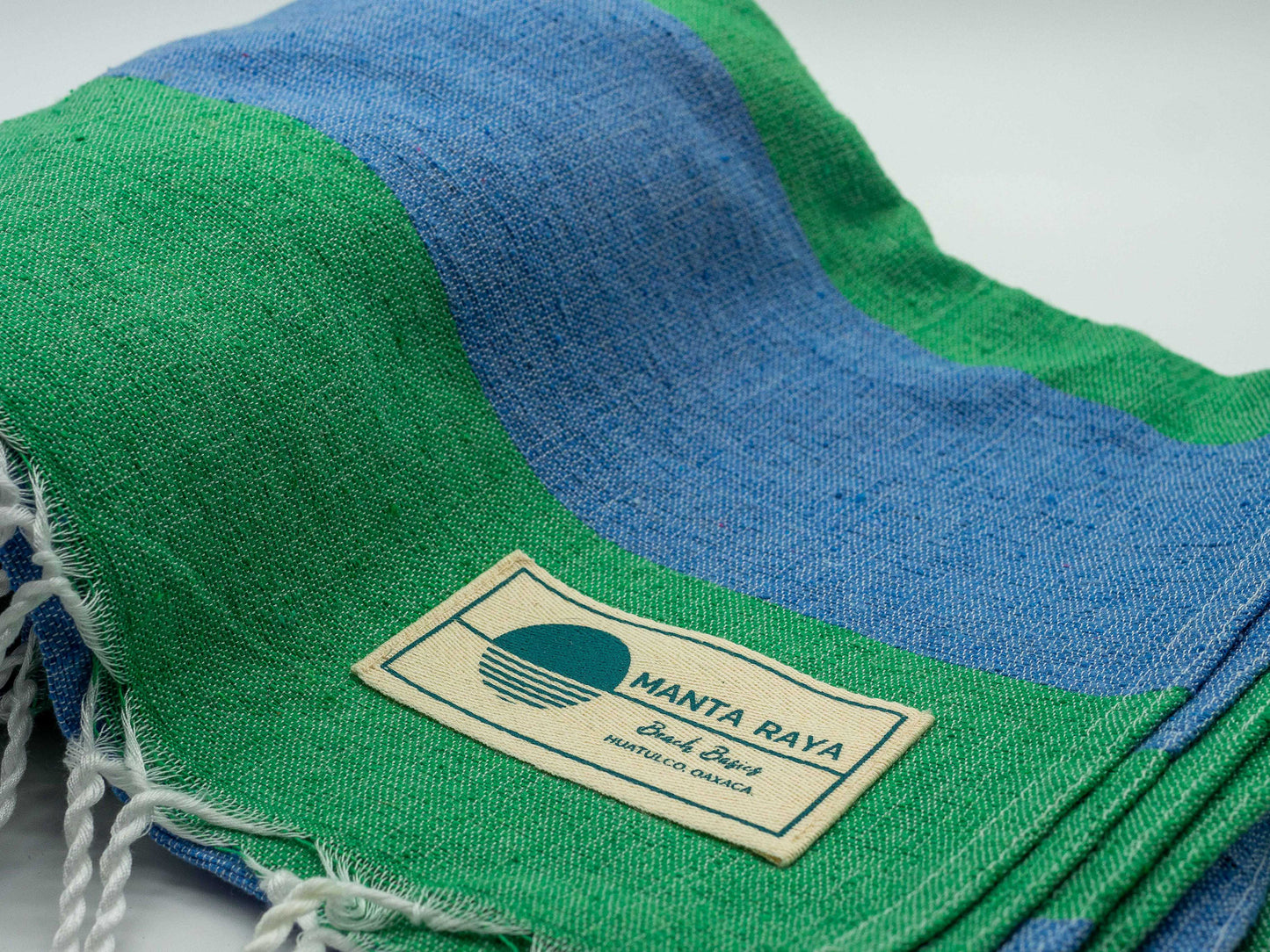 Verde Hoja, Azul Celeste